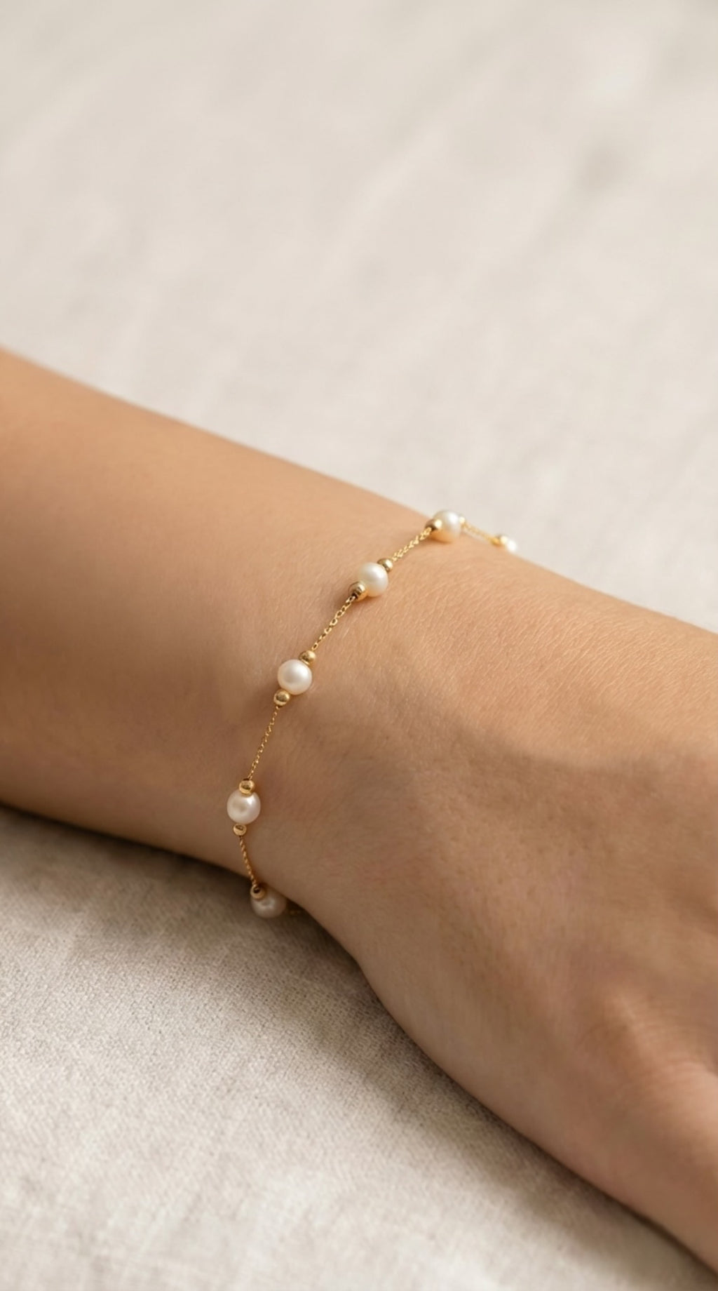 Warm Delicate Dews Bracelet