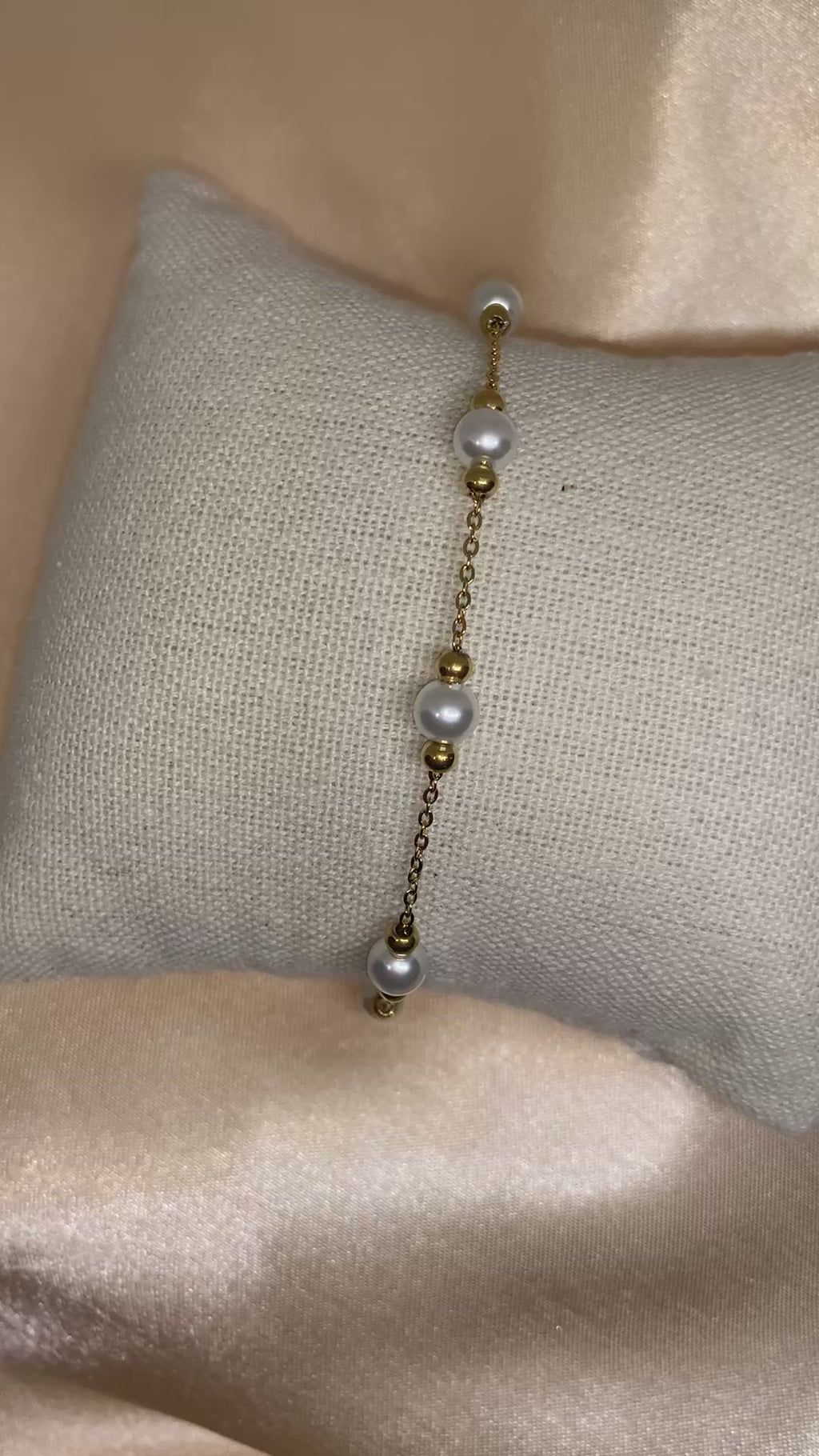 Warm Delicate Dews Bracelet